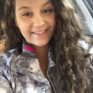 Meet your Posher, Stéphanie